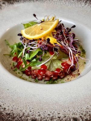 Salade de pieuvre avec citron
